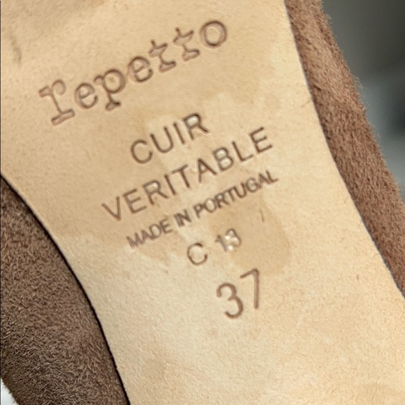 Repetto Suede Booties 37 runs small—More like a 36 - Picture 6 of 8